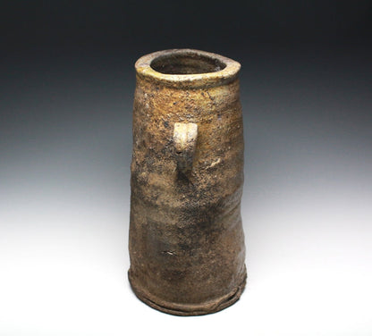 22080 Kaneshige Toyo (Bizen Eared Vase (Jikchuusai))