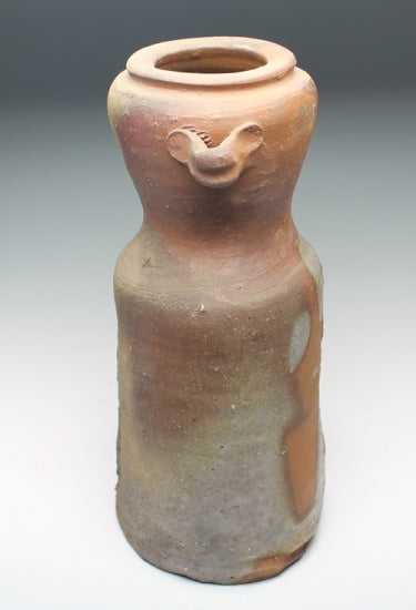 21496 Kaneshige Toyo (Bizen Eared Vase)