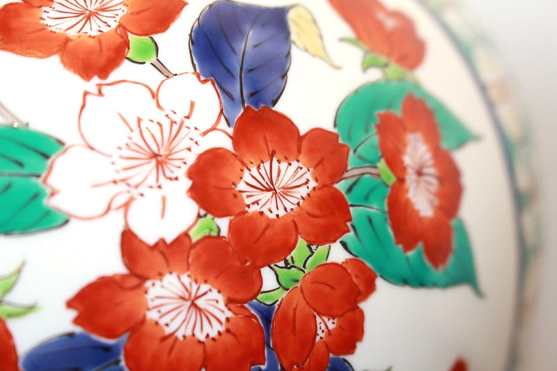 23334 Living National Treasure 14th generation Sakaida Kakiemon (Nigorote Sanpowarimon Vase (Exhibited at Nihonbashi Mitsukoshi Main Store in 2003)) 