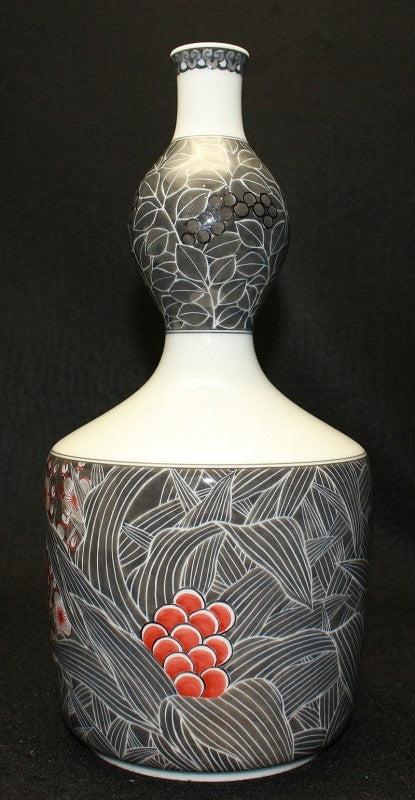 25318 Living National Treasure 14th Generation Imaizumi Imaemon (Colored Snowflake Ink Splash Auspicious Flower Vase) 