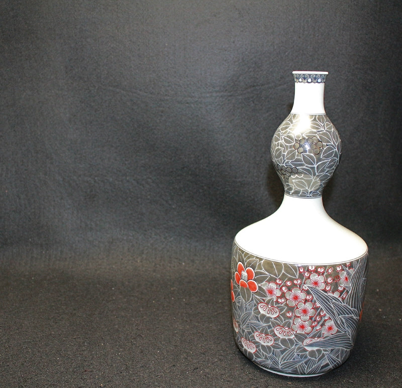 25318 Living National Treasure 14th Generation Imaizumi Imaemon (Colored Snowflake Ink Splash Auspicious Flower Vase) 