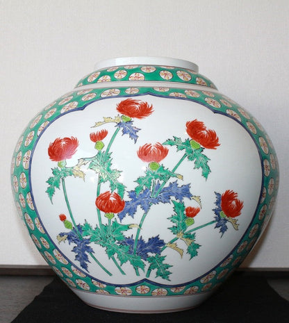 24550 Living National Treasure 14th generation Sakaida Kakiemon (Muddy hand three-sided split flower vase with floral motif) 