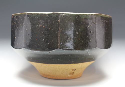 21637 Bernard Leach (1964 pot)