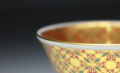 22125 4th Generation Kamide Kizan (Gold Brocade Hand-cut Five-colored Small Pattern Sake Cup) 