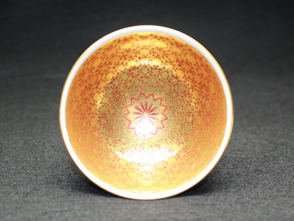 22125 4th Generation Kamide Kizan (Gold Brocade Hand-cut Five-colored Small Pattern Sake Cup) 