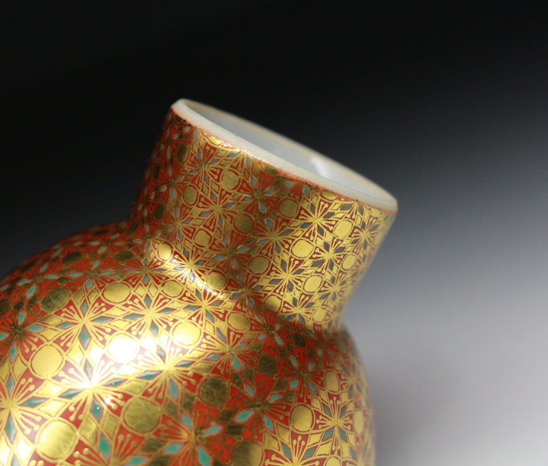 22125 4th Generation Kamide Kizan (Gold Brocade Hand-cut Five-colored Small Pattern Sake Cup) 