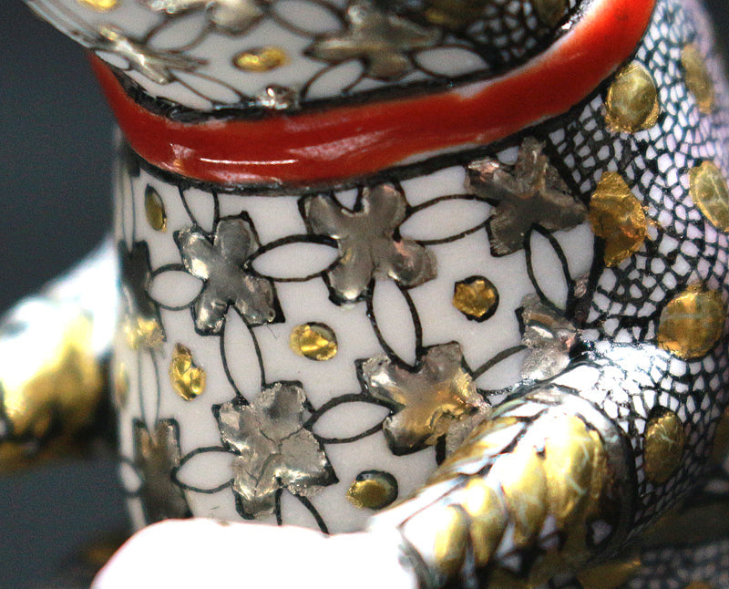 25370 Kazuyoshi Kitamura (Line drawing, color painting, gold leaf "Frog going out") 