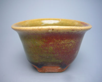 17928 Kitaoji Rosanjin [2nd generation Touanshi] (Oribe glaze kiln change sake cup)