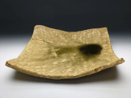 19959 Kitaoji Rosanjin (Iga glaze shinogi square bowl)