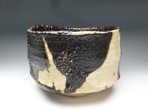 20088 KATO Takahiro (Black Oribe tea bowl)