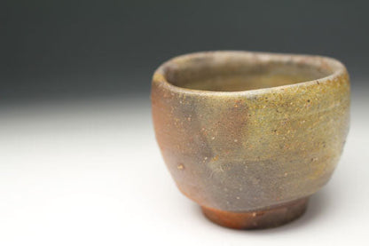 20531 Kaneshige Toyo (Bizen sake cup)