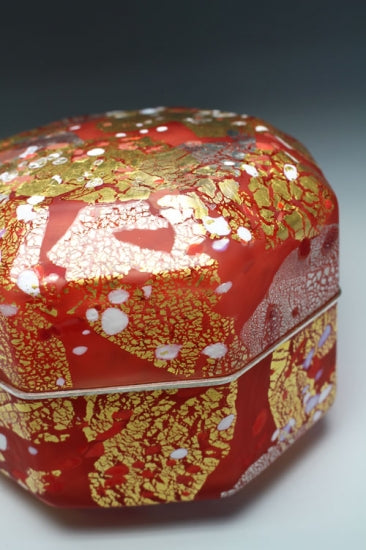 20698 Kyohei Fujita (Hand-blown decorative box, Tatsuta) FUJITA KYOHEI