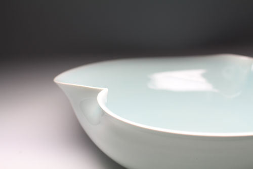 20916 Shinobu Kawase (celadon bowl)