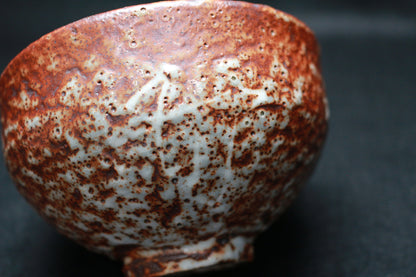 26124	北大路魯山人	　鼡志野文字入茶碗（雪月花・黒田識）　 KITAOJI Rosanjin