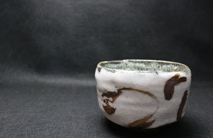 26127　人間国宝　清水卯一	　蓬莱掛分赤土彩茶盌