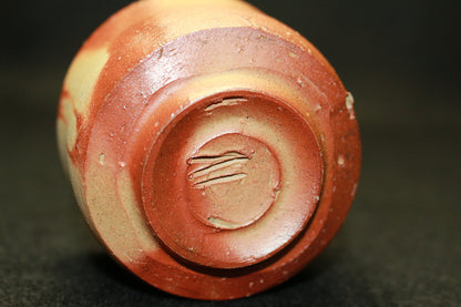 26141　人間国宝　伊勢崎淳	　備前酒呑　　ISEZAKI  Jun