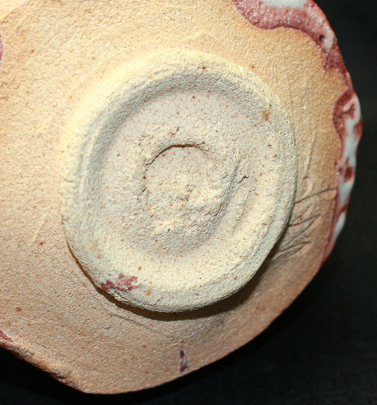 26146     加藤唐九郎	志野茶碗（昭和59年　1984年　玄　加藤唐九郎作品集　No.82掲載品）　  KATO Tokuro