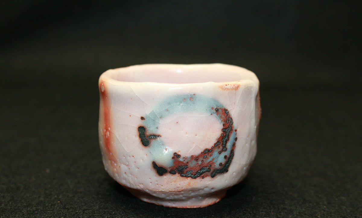 26168 人間国宝 加藤孝造 志野ぐい呑② KATO Kozo – アート飛田