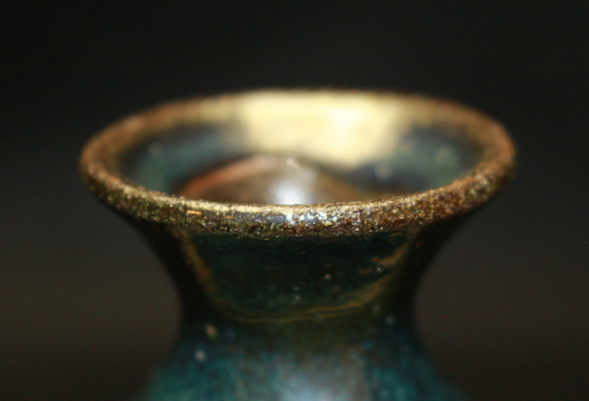 26172 Living National Treasure Jiro Kinjo Sake Bottle with Shrimp and Fish Motif KINJO Jiro 