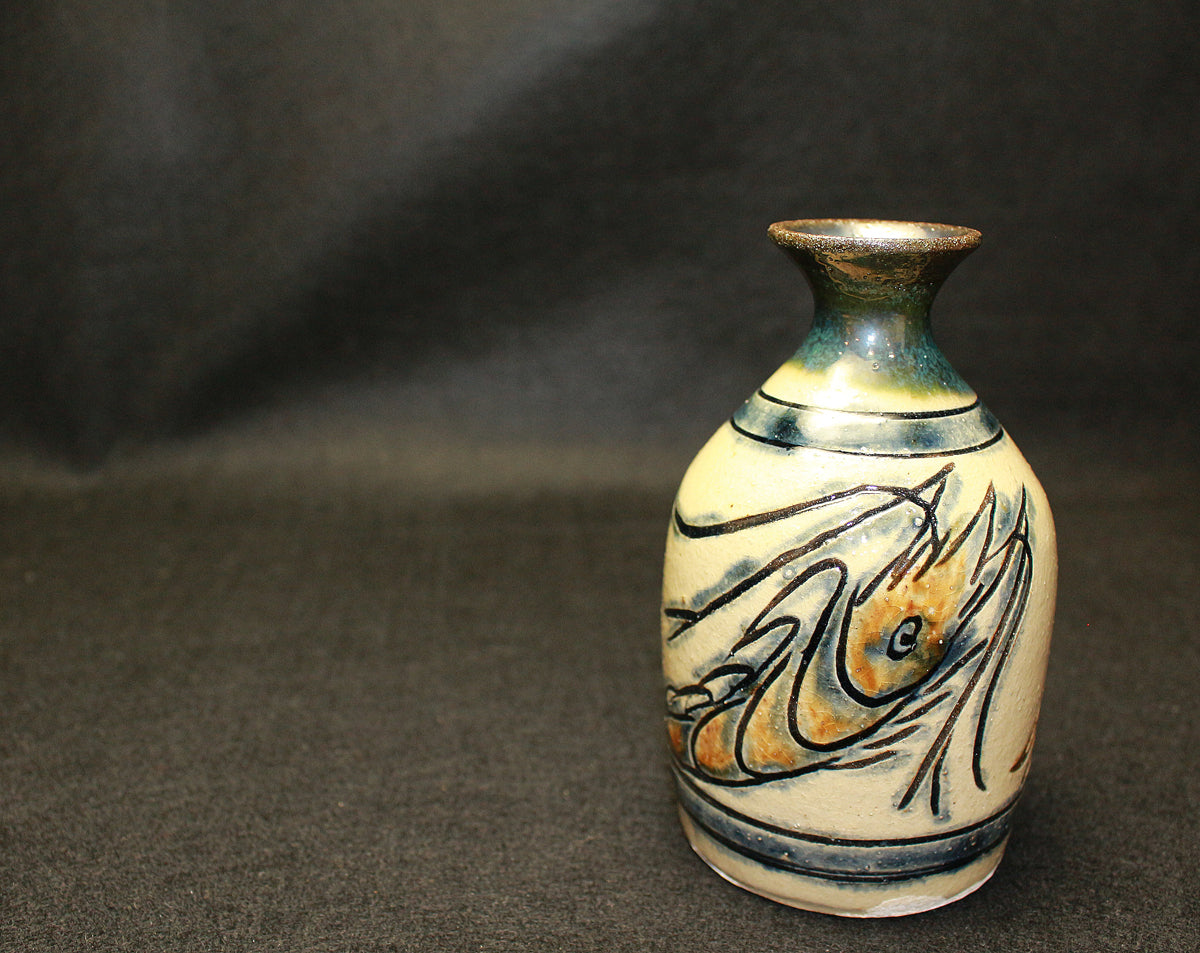 26172 Living National Treasure Jiro Kinjo Sake Bottle with Shrimp and Fish Motif KINJO Jiro 