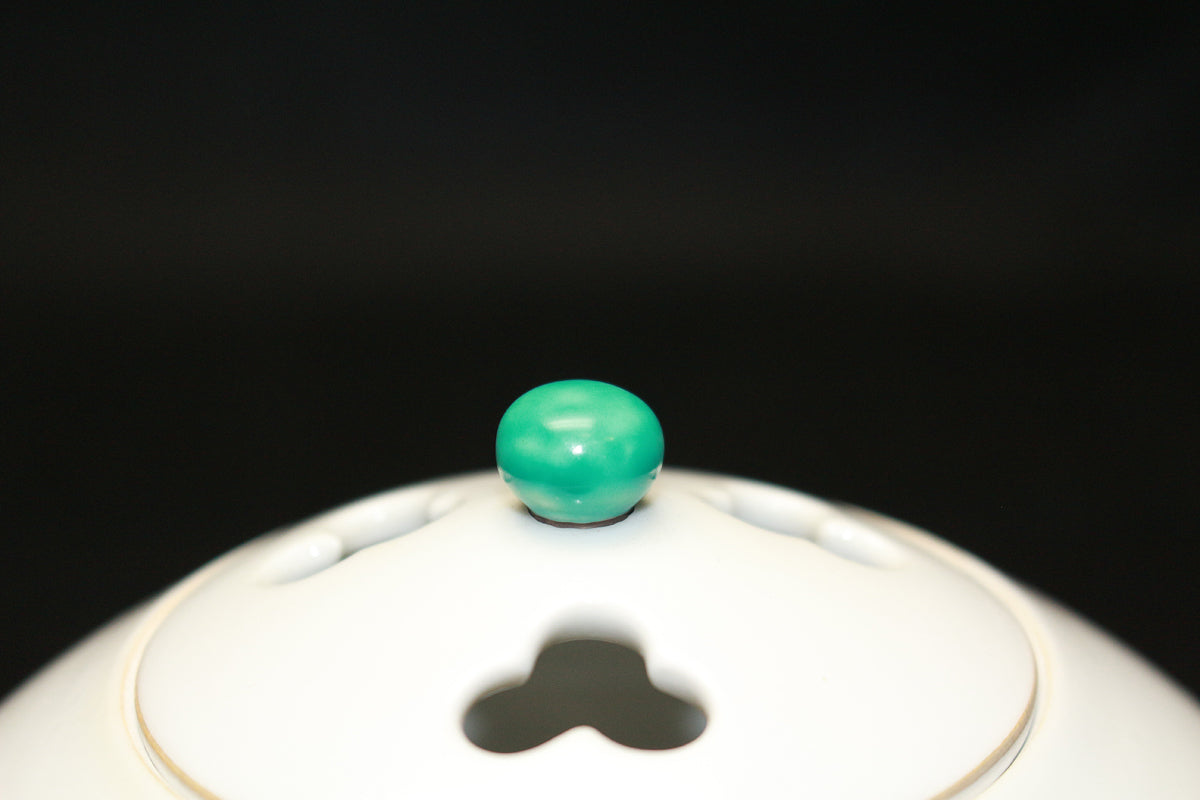 26173	１３代酒井田柿右衛門	　濁手山吹文香爐