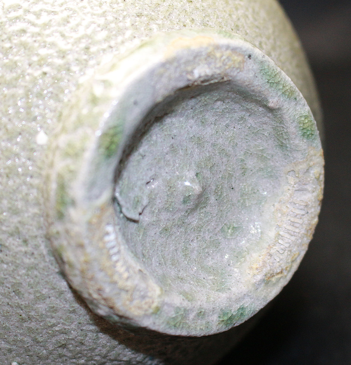 26193   人間国宝　浜田庄司   塩釉藍差櫛目茶盌（晋作識）　HAMADA Syoji