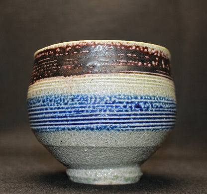 26193   人間国宝　浜田庄司   塩釉藍差櫛目茶盌（晋作識）　HAMADA Syoji
