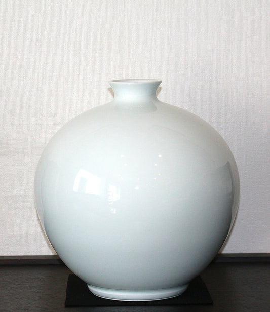 26180　人間国宝　井上萬二	　白磁丸形壷①