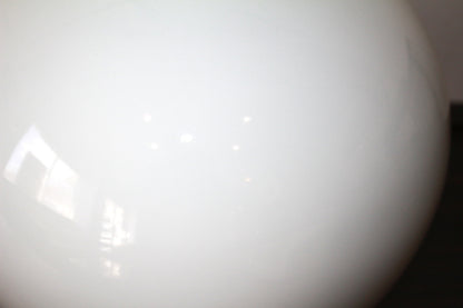 26180　人間国宝　井上萬二	　白磁丸形壷①