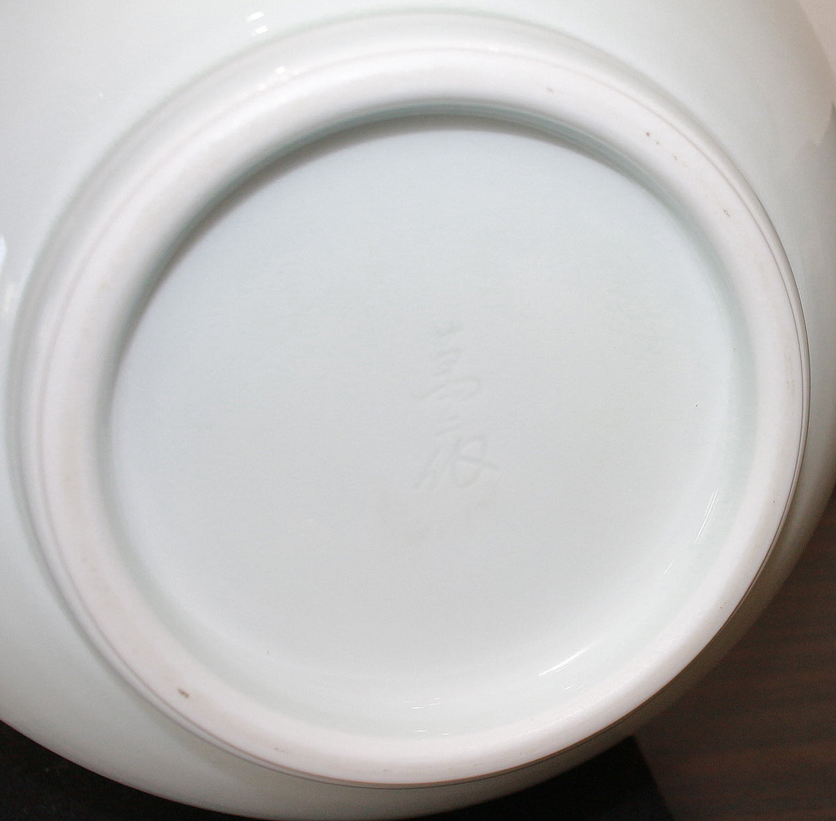 26180　人間国宝　井上萬二	　白磁丸形壷①