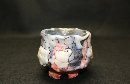 26212	林正太郎	　利休青紫志野割高台ぐい呑　　HAYASHI Shotaro