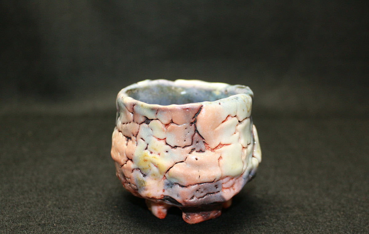 26212	林正太郎	　利休青紫志野割高台ぐい呑　　HAYASHI Shotaro