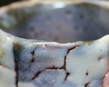 26212	林正太郎	　利休青紫志野割高台ぐい呑　　HAYASHI Shotaro