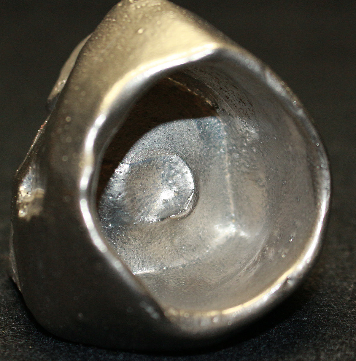 26209	隠崎隆一	　銀彩酒呑　KAKUREZAKI  Ryuichi