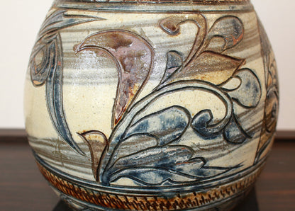 26189　 人間国宝   金城次郎　魚紋花瓶　KINJO　Jiro