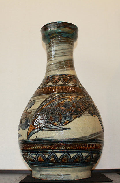 26189　 人間国宝   金城次郎　魚紋花瓶　KINJO　Jiro