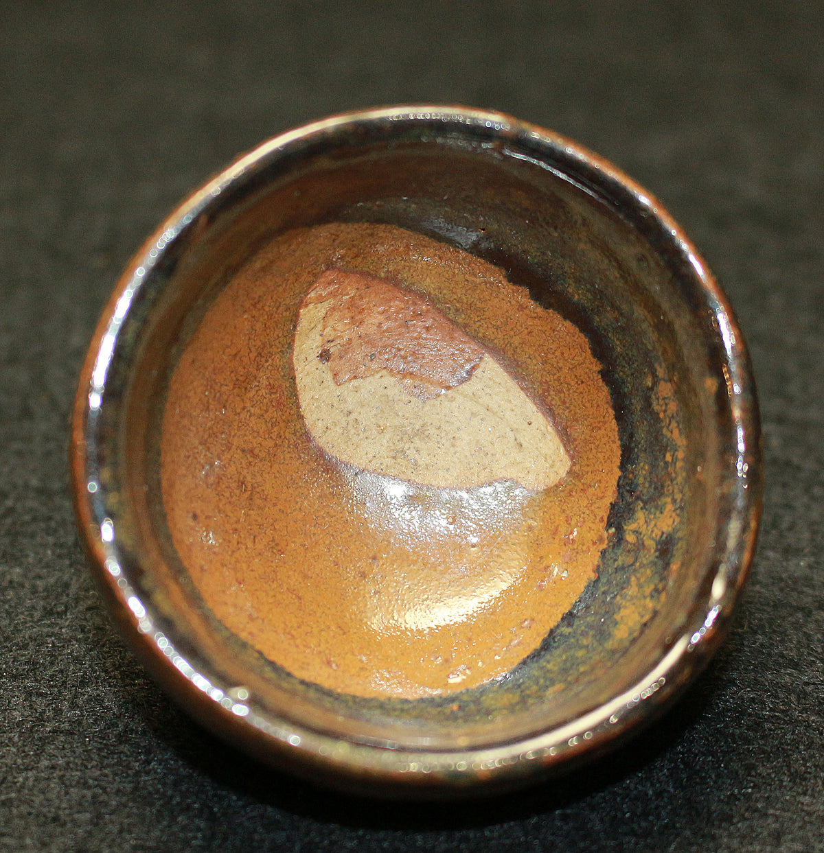 26187　人間国宝　 金重陶陽    柿釉酒盃　於 布蛙（ハワイ）大学　KANESHIGE Toyo