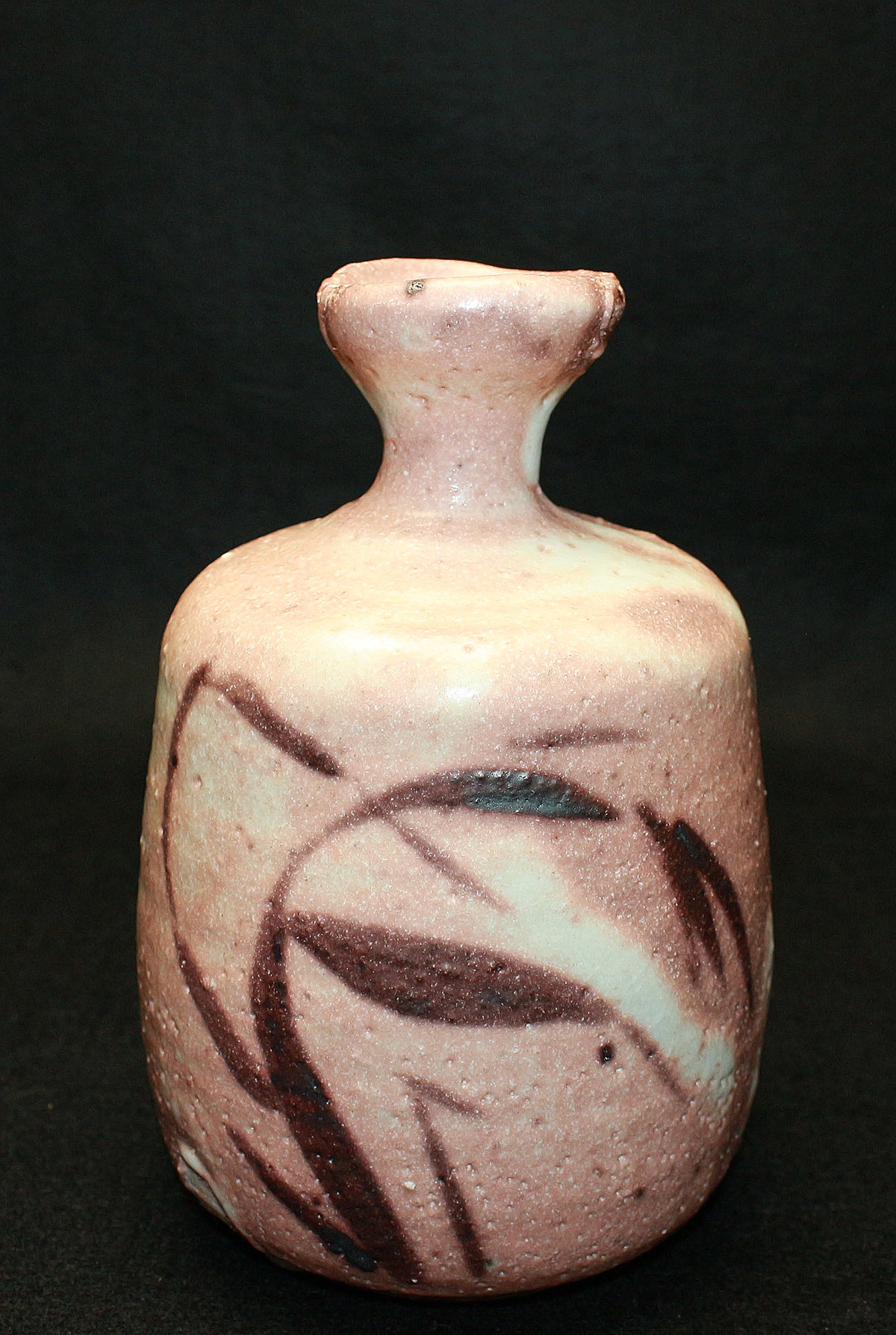 26207	加藤重髙	　志野徳利　KATO Shigetaka