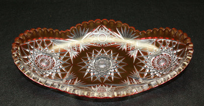 26196    バカラ	ギヤマンカットグラス赤長皿（春海商店箱）