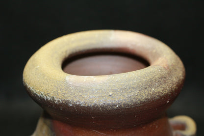 26199　人間国宝 金重陶陽　備前耳付花入　KANESHIGE Toyo