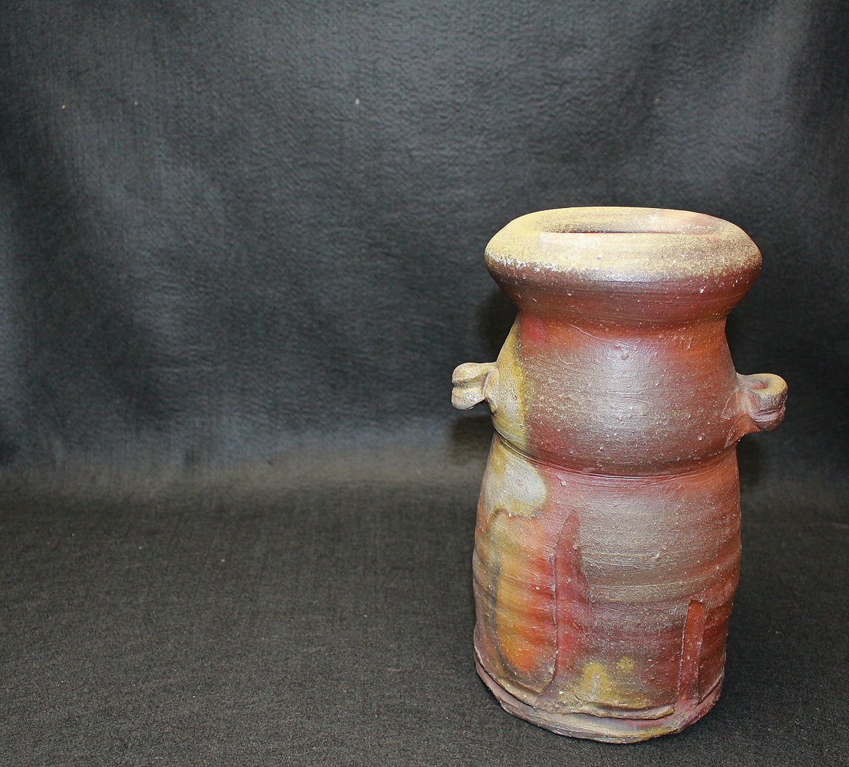 26199　人間国宝 金重陶陽　備前耳付花入　KANESHIGE Toyo