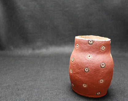 26200 鸭田庄司红小花瓶（1974年，鸭田庄司全集）