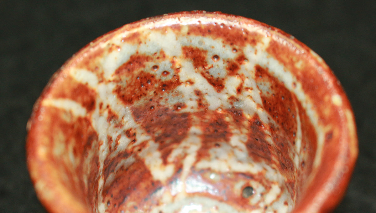 26217	北大路魯山人	　赤志野内桧垣文ぐいのみ（黒田識）　　KITAOJI  Rosanjin