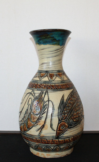 26218 Living National Treasure Jiro Kinjo Tsuboya Ware Vase with Shrimp and Fish Design KINJO Jiro 