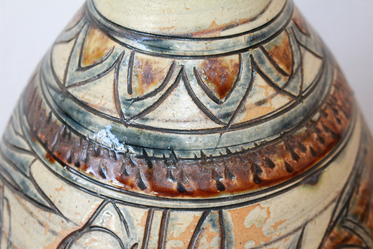 26218 Living National Treasure Jiro Kinjo Tsuboya Ware Vase with Shrimp and Fish Design KINJO Jiro 