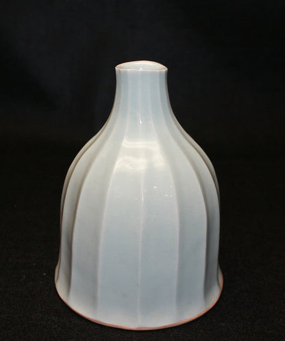 26224	鈴木治	影青花入    SUZUKI  Osamu