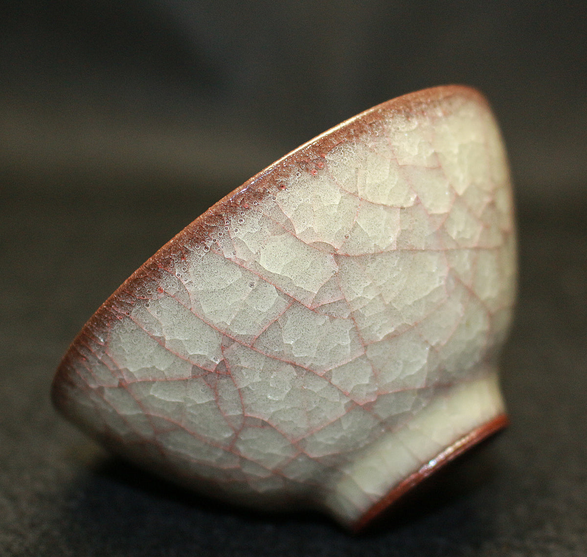 26226	鈴木三成	　米色瓷酒盃①