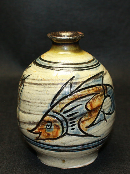 26233 Living National Treasure Jiro Kinjo Fish Pattern Sake Bottle KINJO Jiro