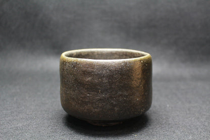 26254	杉本貞光	　黒茶盌　SUGIMOTO   Sadamitsu