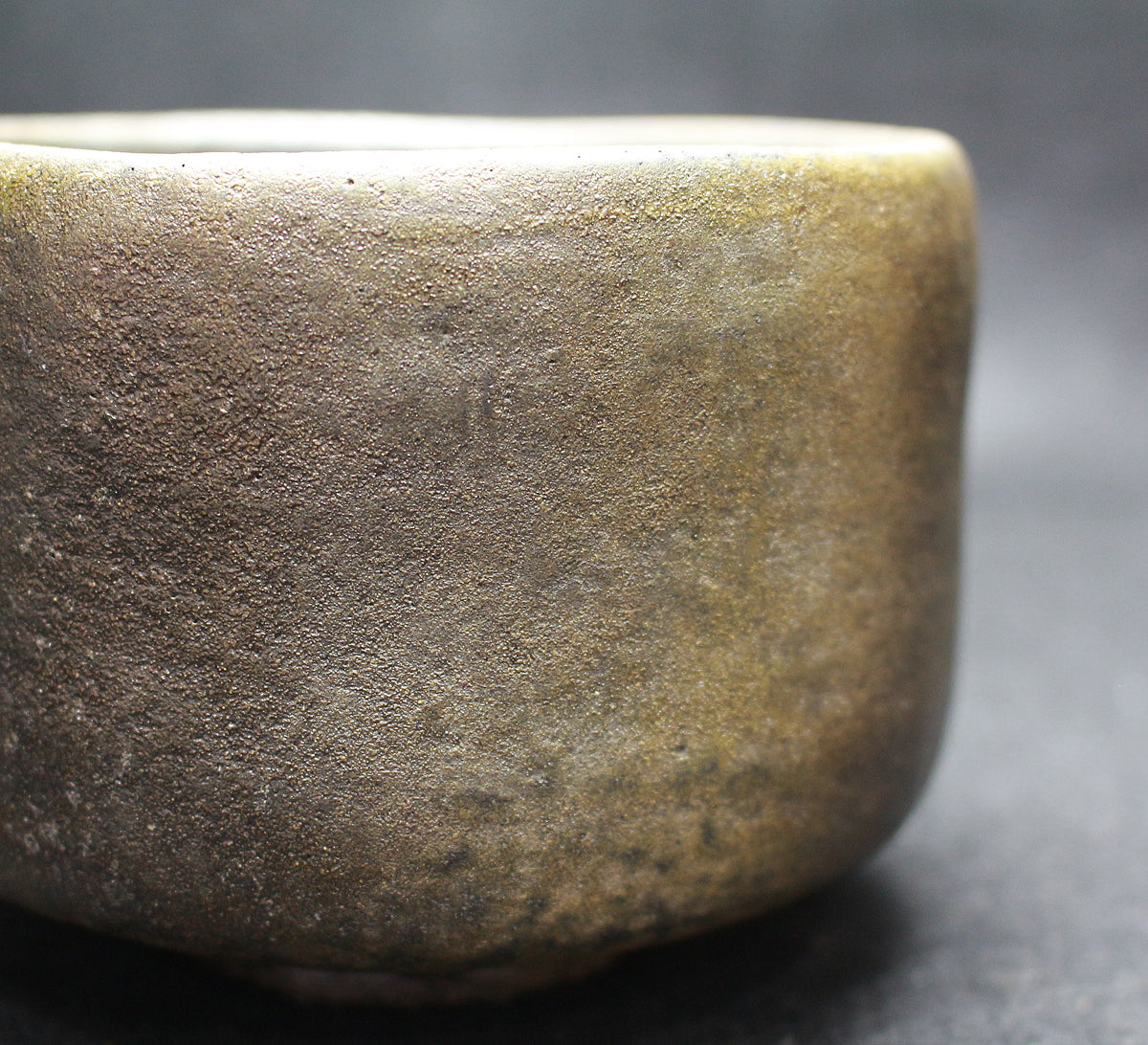 26254	杉本貞光	　黒茶盌　SUGIMOTO   Sadamitsu